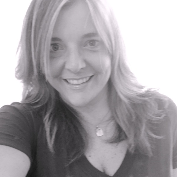 Meet your Posher, Amy - Picture 1 of 1